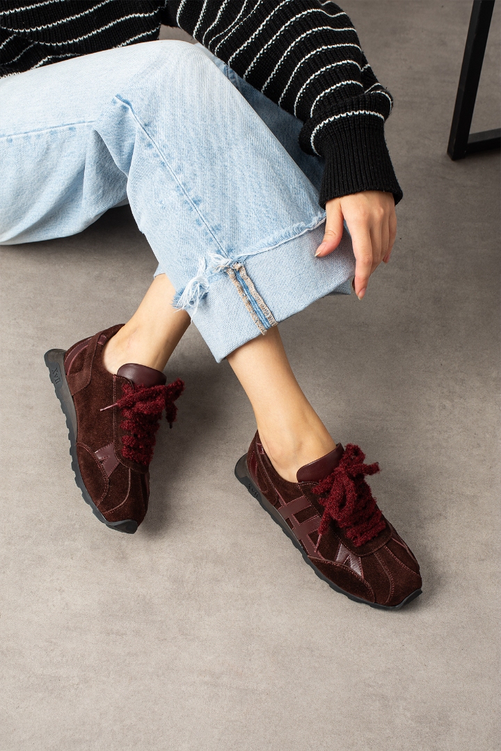 HONG KONG Süet Bordo Spor Ayakkabı – El Yapımı Kadın Ayakkabı HONG KONG Süet Bordo Spor Ayakkabı – El Yapımı Kadın Ayakkabı
